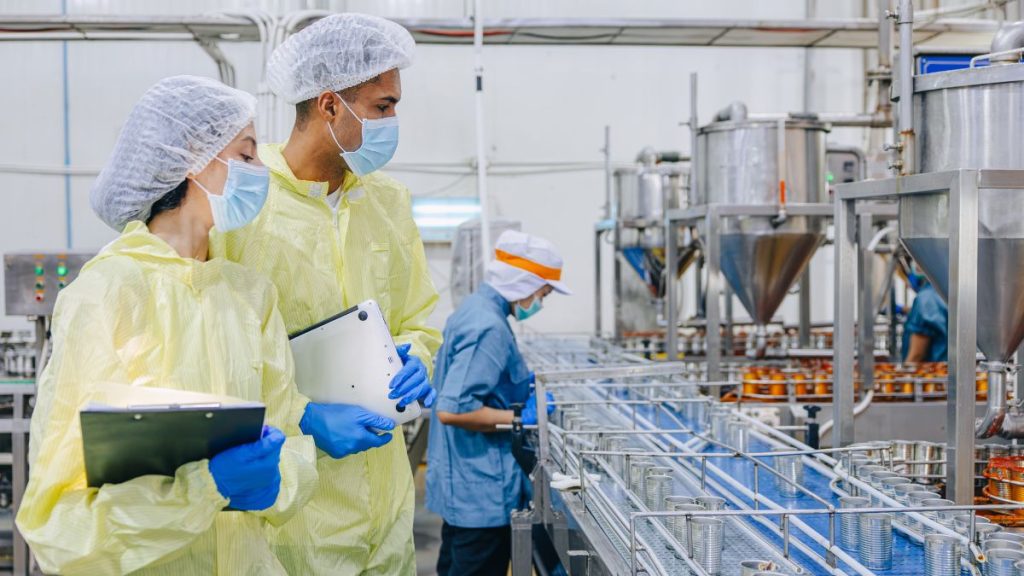cleaning and sanitizing in food manufacturing